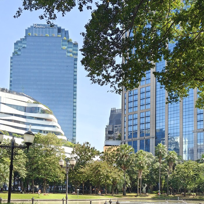 Parc et skyline en journée